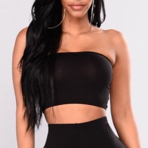 NWT FASHION NOVA XS BLACK CROP TOP